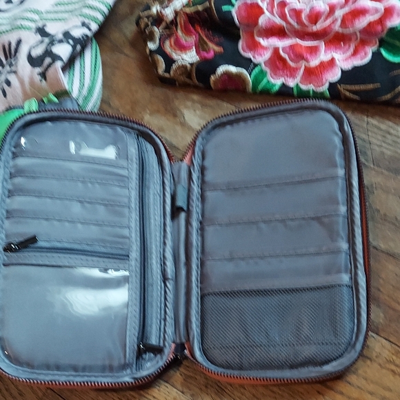 10 For $10 M&M Black and Red Shoulder Bag with Floral Patterns - Picture 9 of 13